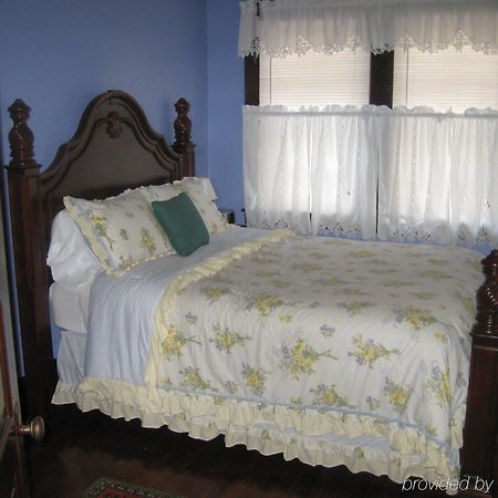 The Badin Inn & Golf Club Albemarle Habitación foto